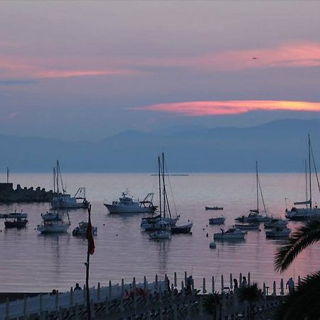 B&B Portobello Sestri Levante Bagian luar foto