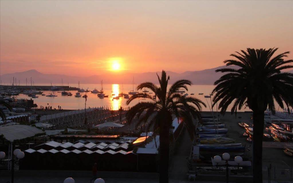 B&B Portobello Sestri Levante Bagian luar foto